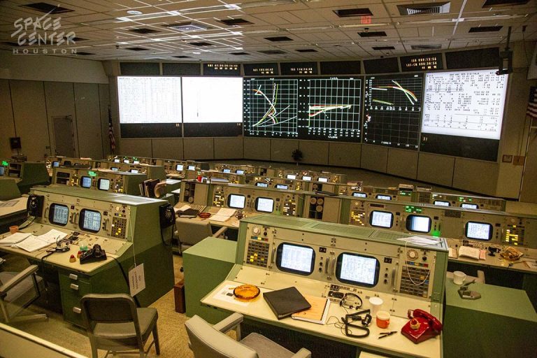 Space-Center-Houston-Apollo-Mission-Control-Center-web